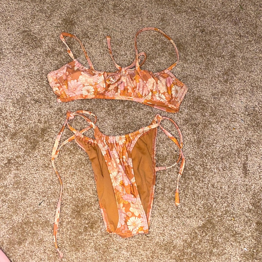 Flora bathing suit never been worn